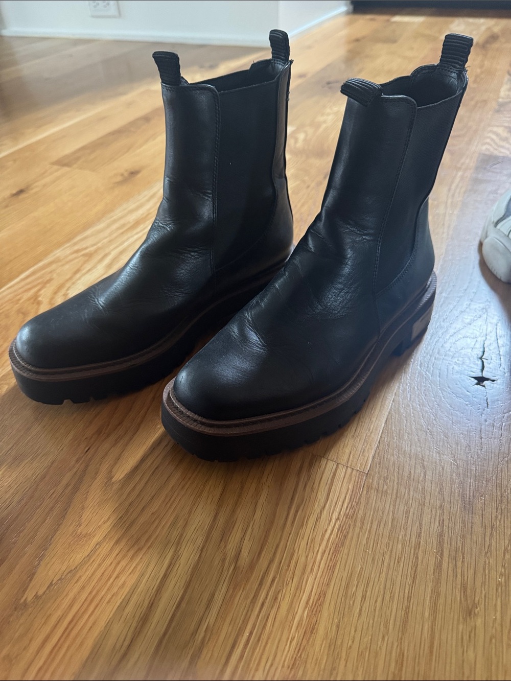 Womens Black Leather Chelsea Boots with Lug Sole